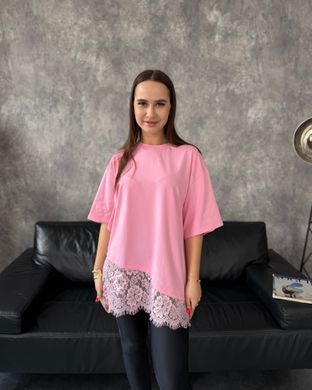 Футболка oversize з асиметричним низом і мереживом 13009-3 Рожевий в універсальному розмірі