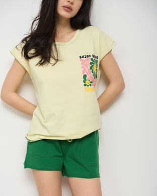 Жіночий комплект із зеленими шортиками - імітація кишені Фото товару - Інтернет-магазин Zaragoza