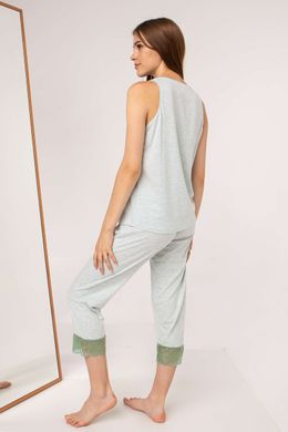 Жіноча піжама з капрі - однотонна з мереживом Фото товару - Інтернет-магазин Zaragoza