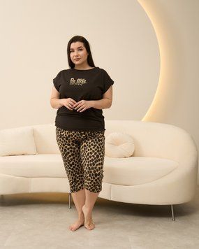 Жіночий батальний комплект з капрі - низ леопард 4xl